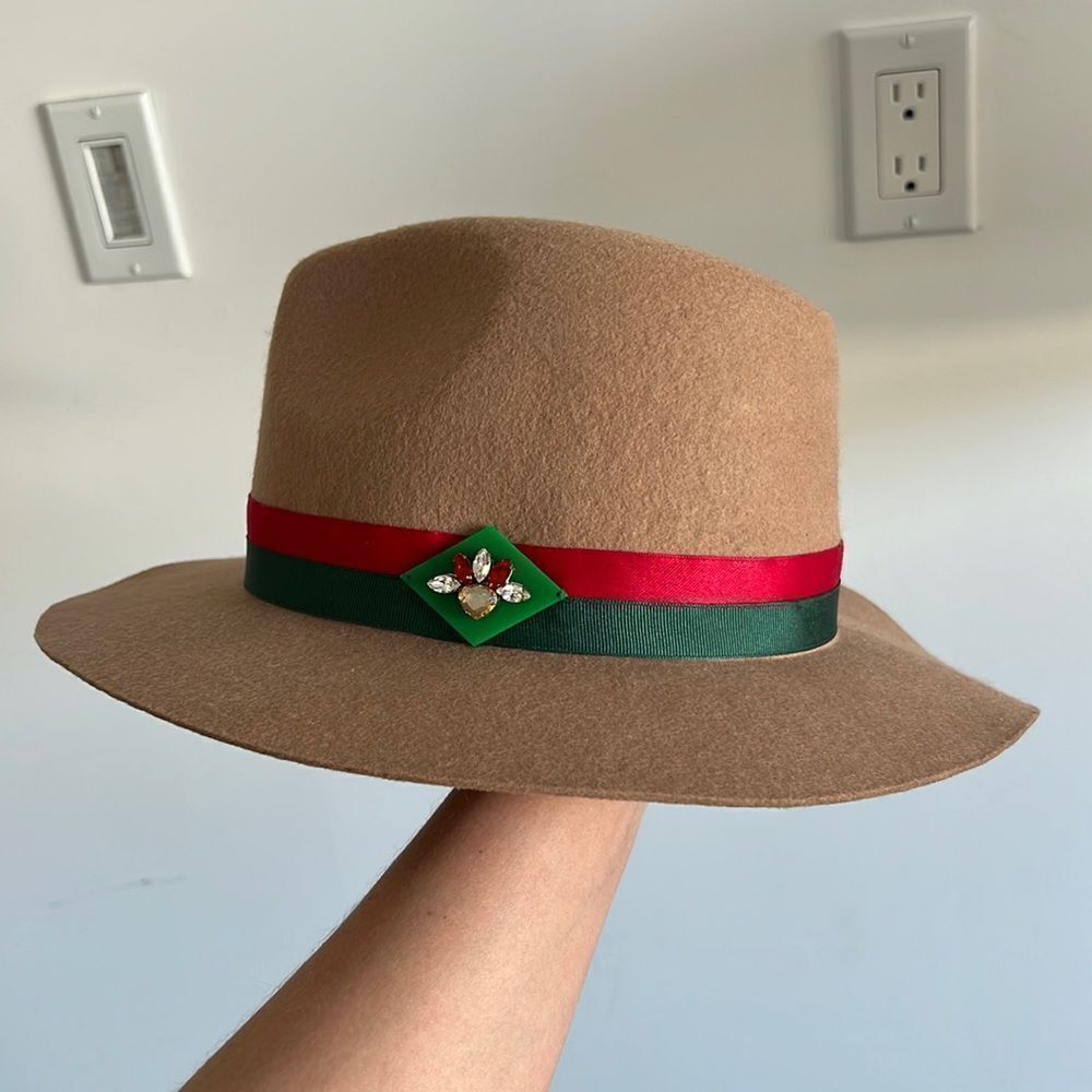 Alzo handmade hat camel color